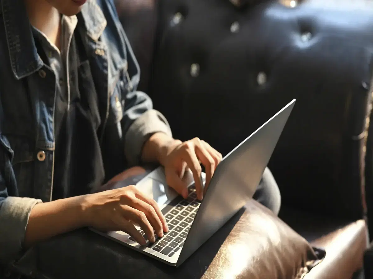 Educação E Novas Tecnologias Da Informação E Comunicação