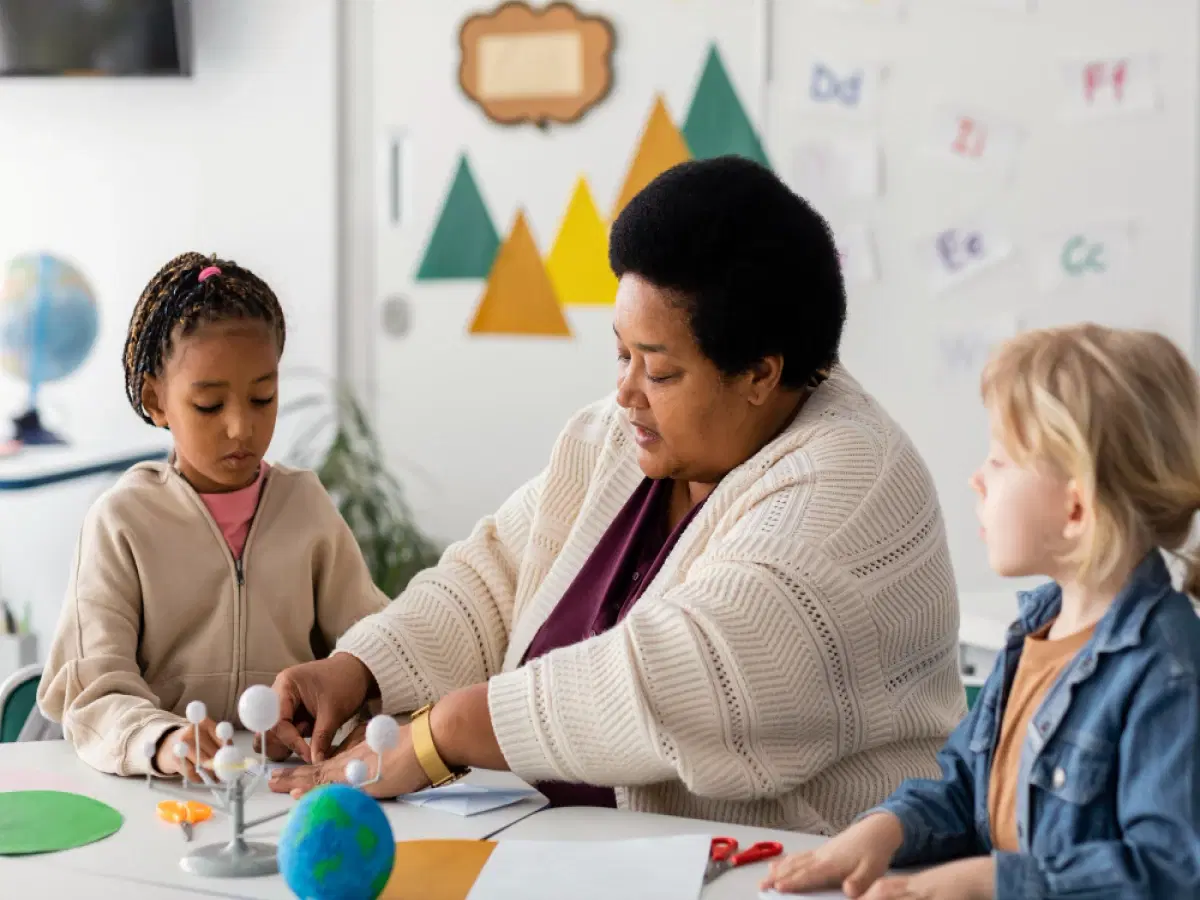 Educação Inclusiva com Ênfase em Deficiência Intelectual, Física e Psicomotora