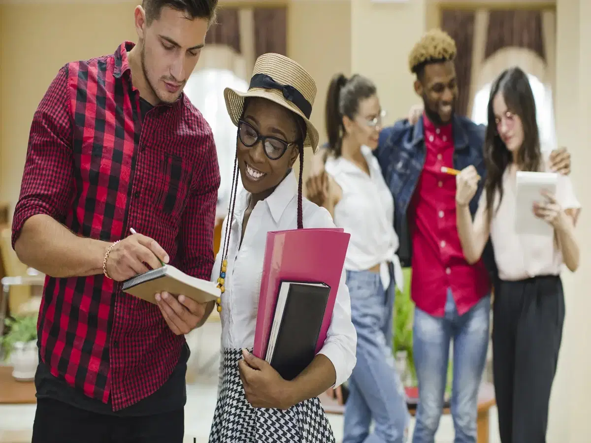 Estudos Culturais em Educação